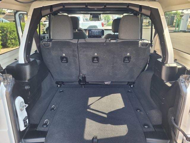 2025 Jeep Wrangler 4-Door Summit 4x4