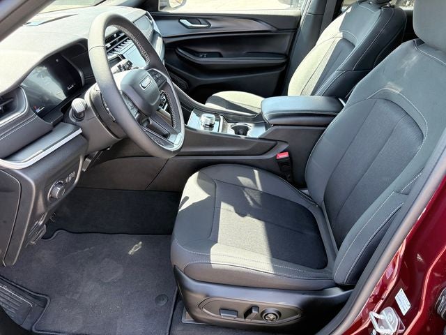 2026 Jeep Grand Cherokee GRAND CHEROKEE LAREDO 4X4