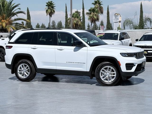 2026 Jeep Grand Cherokee GRAND CHEROKEE LAREDO 4X4