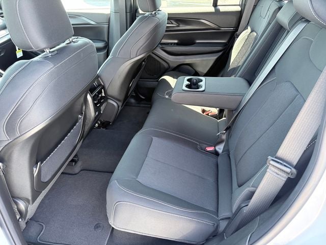 2026 Jeep Grand Cherokee GRAND CHEROKEE LAREDO 4X4