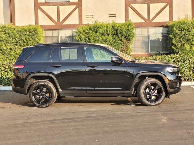 2025 Jeep Grand Cherokee Altitude X 4x4