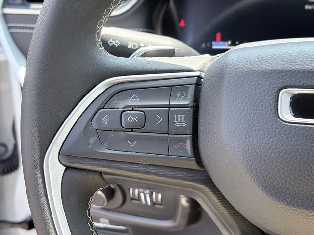 2024 Jeep Grand Cherokee L Laredo 4x4