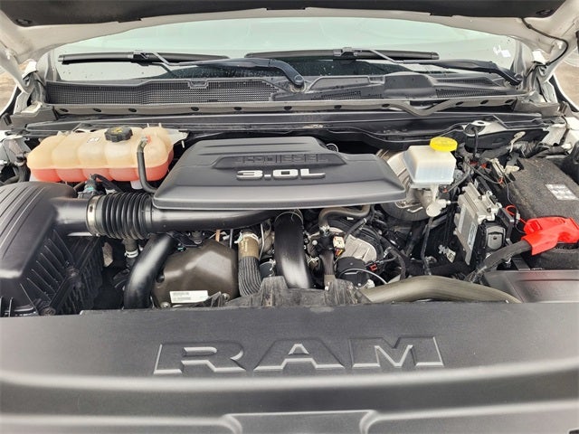 2022 RAM 1500 Limited Crew Cab 4x2 5'7' Box