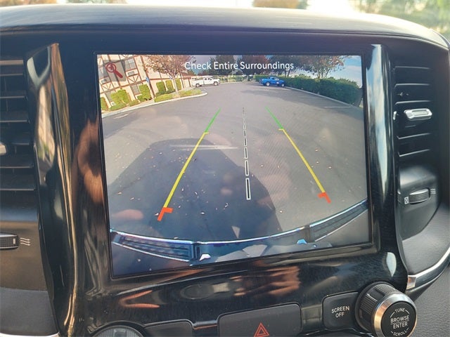 2024 RAM 1500 Laramie Crew Cab 4x2 5'7' Box