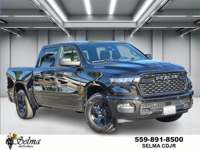 2025 RAM 1500 Tradesman Crew Cab 4x4 5'7' Box