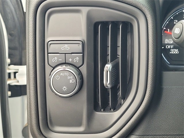 2022 Chevrolet Silverado 1500 2WD Crew Cab Short Bed Custom