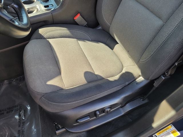 2023 Chevrolet Traverse FWD LT Cloth