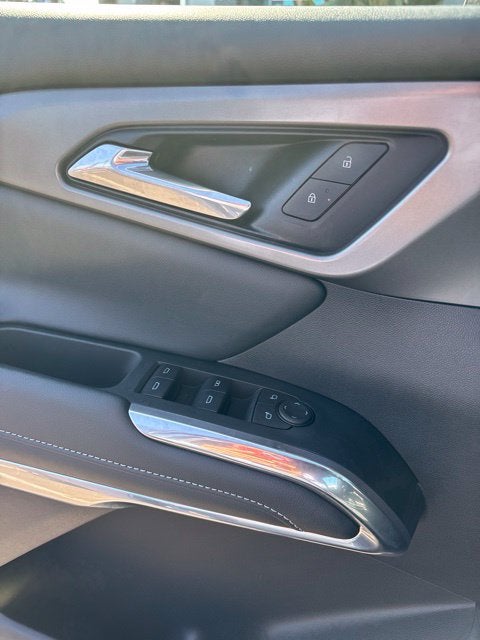 2025 Chevrolet Traverse FWD LT