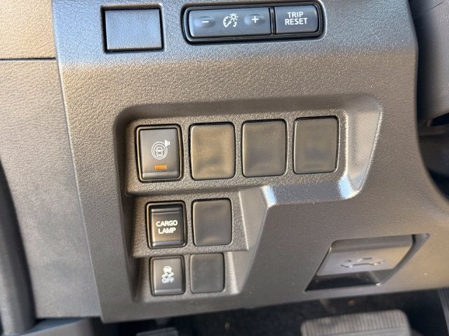 2025 Nissan Frontier Crew Cab SV 4x2
