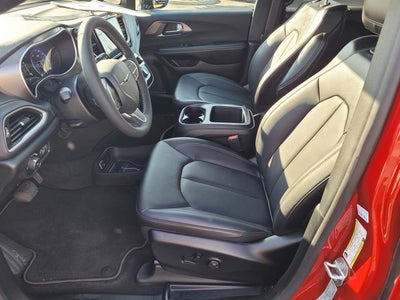 2026 Chrysler Pacifica PACIFICA SELECT AWD