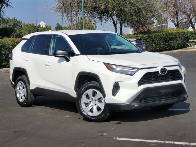 Used 2024 Toyota RAV4 LE with VIN 2T3F1RFV7RW475796 for sale in Kansas City