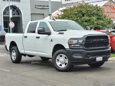 2024 RAM 3500 Tradesman Crew Cab 4x4 6'4' Box