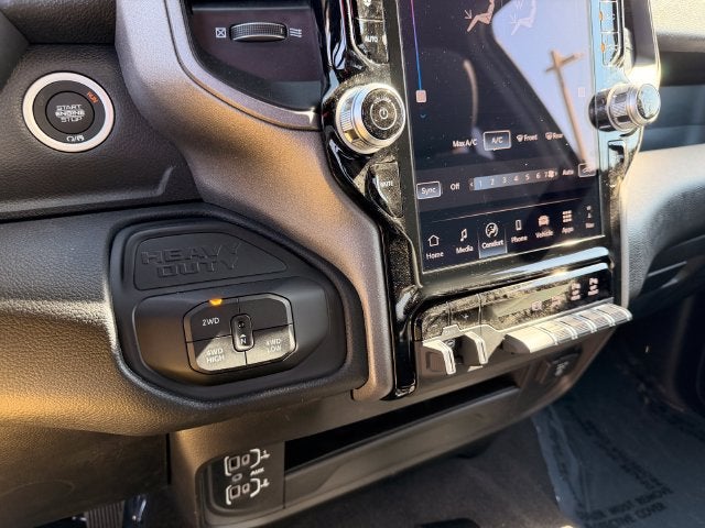 2027 RAM Ram 3500 RAM 3500 TRADESMAN CREW CAB 4X4 8' BOX