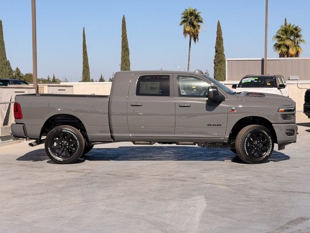 2027 RAM 3500 RAM 3500 LARAMIE MEGA CAB 4X4 6'4' BOX