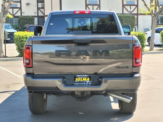 2026 RAM Ram 2500 RAM 2500 BLACK EXPRESS CREW CAB 4X4 6'4' BOX