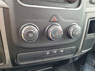 2018 RAM 2500 Tradesman Crew Cab 4x4 6'4' Box