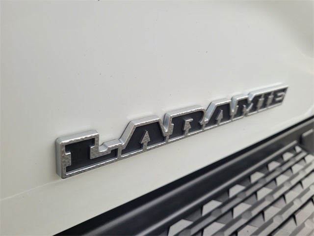 2022 RAM 2500 Laramie Crew Cab 4x4 6'4' Box