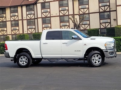 2022 RAM 2500 Laramie Crew Cab 4x4 6'4' Box