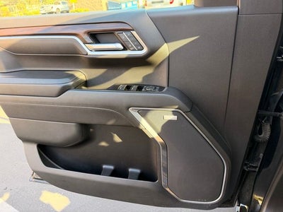 2022 GMC Sierra 1500 4WD Crew Cab Short Box SLT