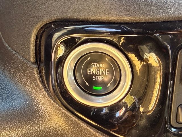 2022 GMC Sierra 1500 4WD Crew Cab Short Box SLT