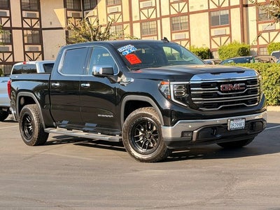 2022 GMC Sierra 1500 4WD Crew Cab Short Box SLT