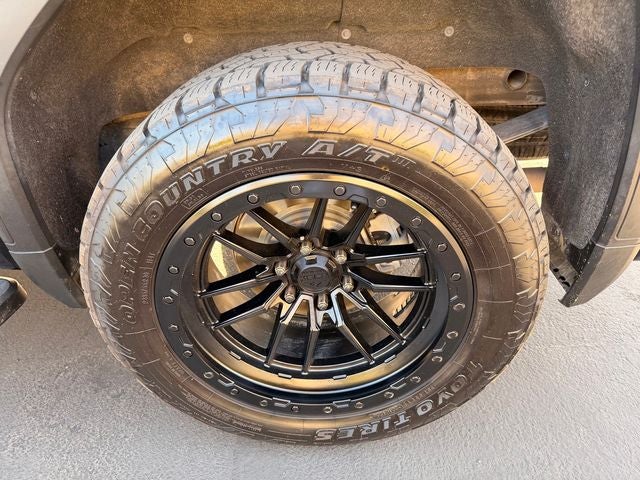 2022 GMC Sierra 1500 4WD Crew Cab Short Box SLT
