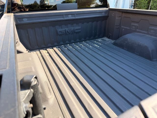 2022 GMC Sierra 1500 4WD Crew Cab Short Box SLT
