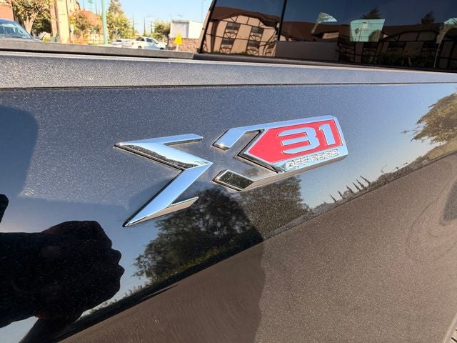 2022 GMC Sierra 1500 4WD Crew Cab Short Box SLT