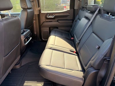 2022 GMC Sierra 1500 4WD Crew Cab Short Box SLT