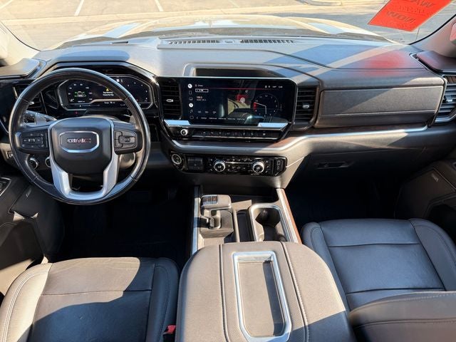 2022 GMC Sierra 1500 4WD Crew Cab Short Box SLT