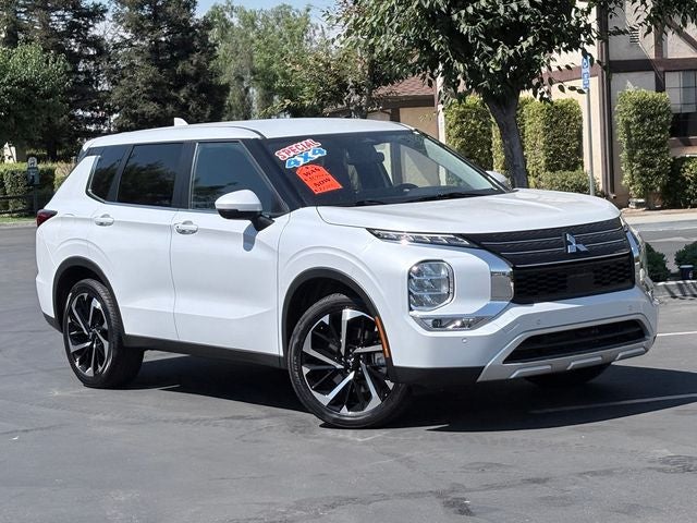 2024 Mitsubishi Outlander SE Black Edition S-AWC