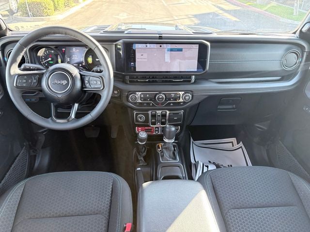 2025 Jeep Wrangler Rubicon 4xe