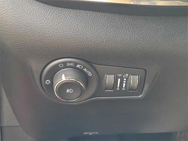 2023 Jeep Compass (Red) Edition