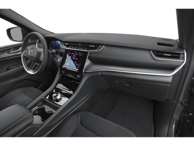 2027 Jeep Grand Cherokee Laredo