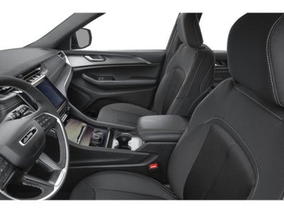 2027 Jeep Grand Cherokee Laredo